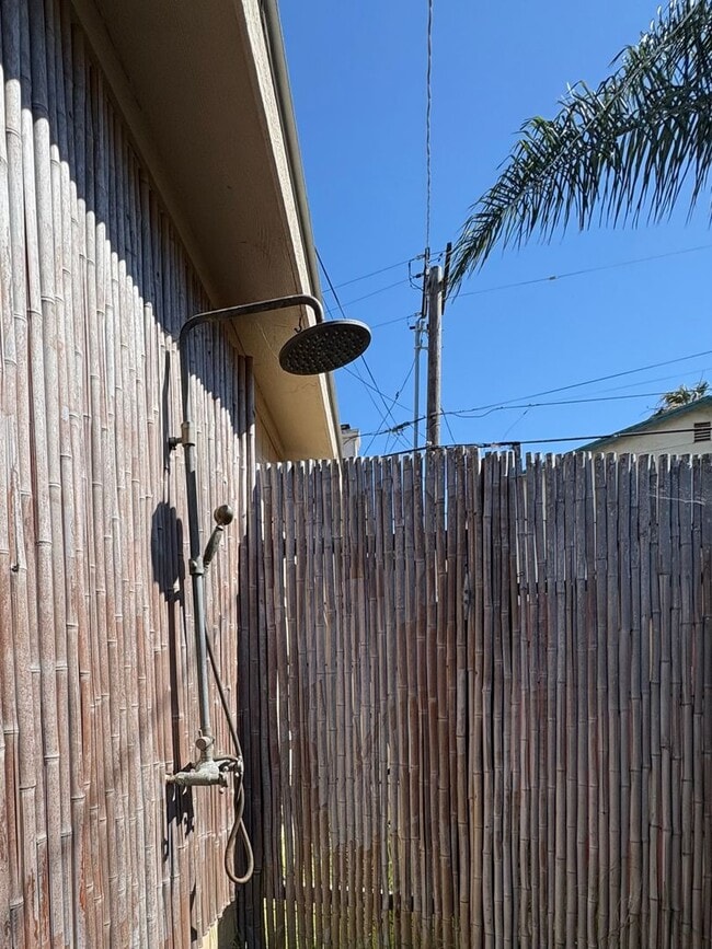 Building Photo - Imperial Beach - THE PERFECT BEACH COTTAGE 2 Bedroom / 2 Bath - Large lot! Don't Miss out!