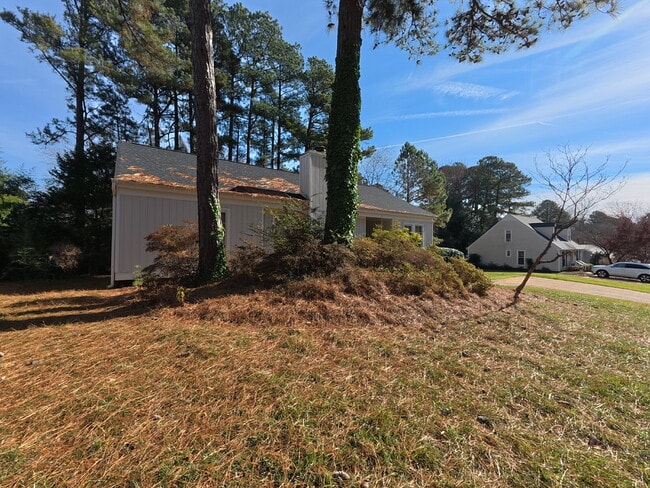 Building Photo - Terrific Rancher with Vaulted Ceiling in Meredith Woods.