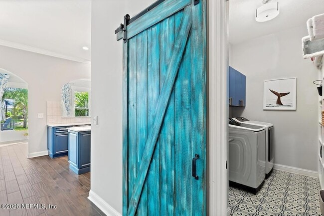 Building Photo - 1175 Eagle Point Dr