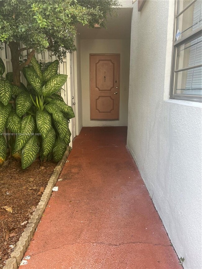 Primary Photo - 6548 Racquet Club Dr