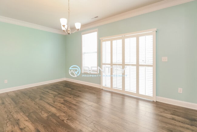Building Photo - 2097 Saddlebred Dr