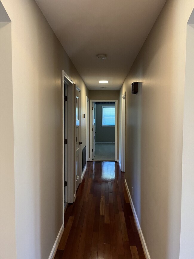 Building Photo - "Charming 3-Bed Sanctuary with Finished Ba...