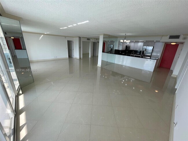 Building Photo - 3800 S Ocean Dr