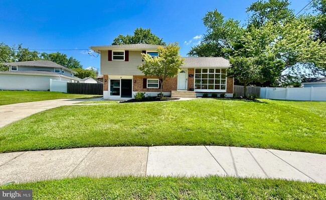 Building Photo - 986 Sherbrook Cir