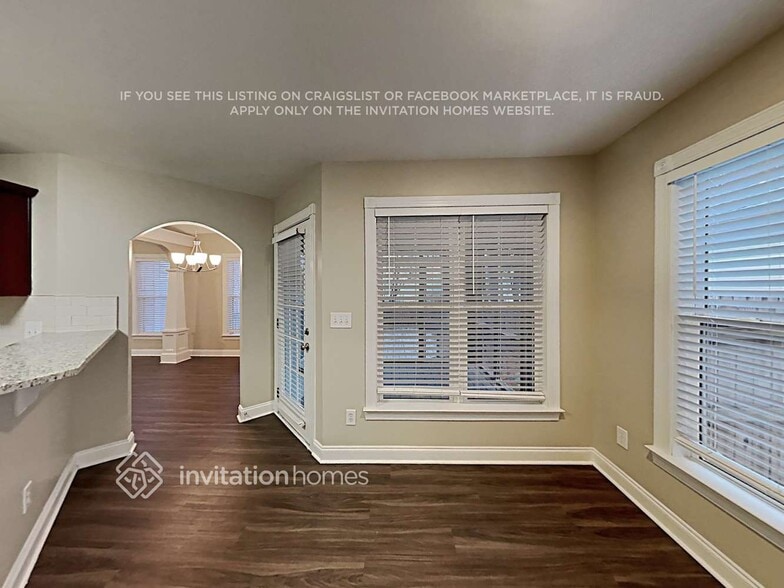 Building Photo - 508 Riverglen Dr NW