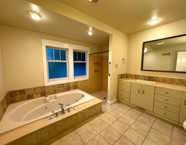 Building Photo - So close to the water you can hear the ferry announcements....oh and the sunrise is spectacular