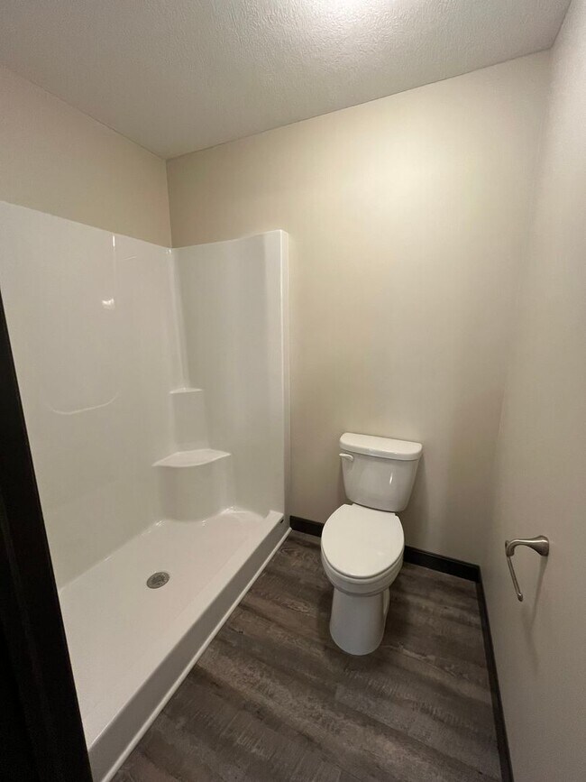 Building Photo - 5062 Catawba Pl Ln