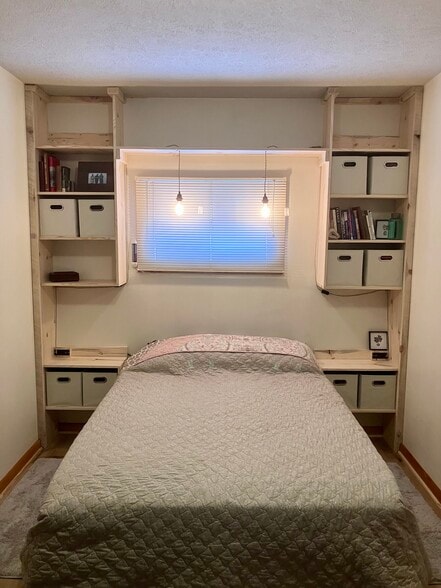 Building Photo - 413 2nd St SW