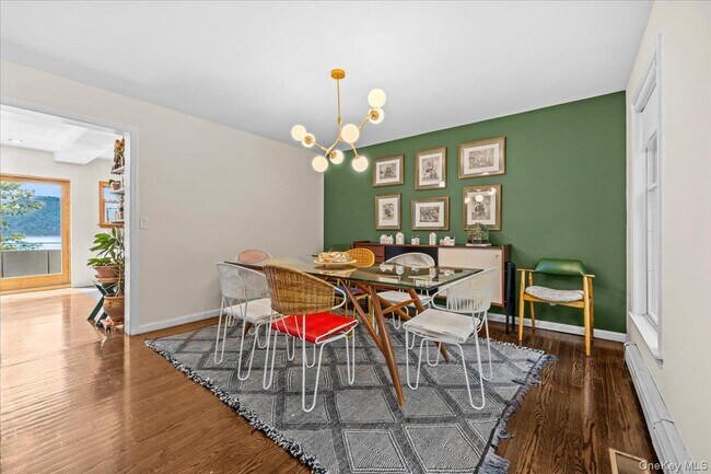 Building Photo - 349 Warburton Ave