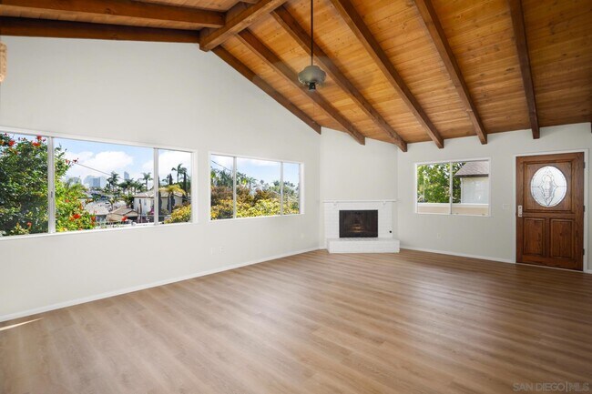 Building Photo - 324 D Ave
