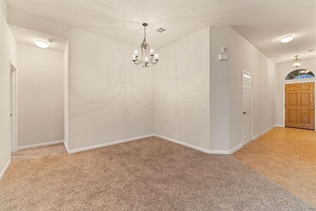 Building Photo - 2134 Paradise Ridge Dr