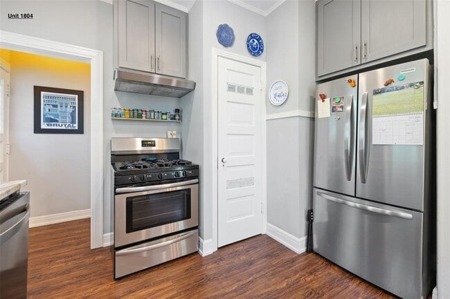 Building Photo - 1804 Pearl St