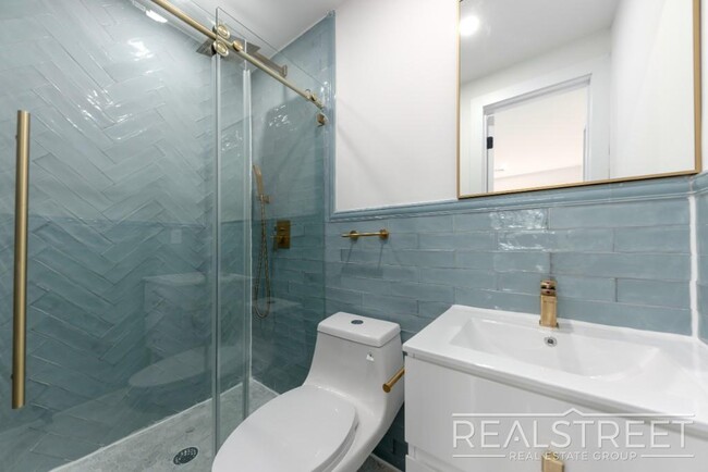 Building Photo - Stunning Brand New 2 Bed 2 Bath in Histori...