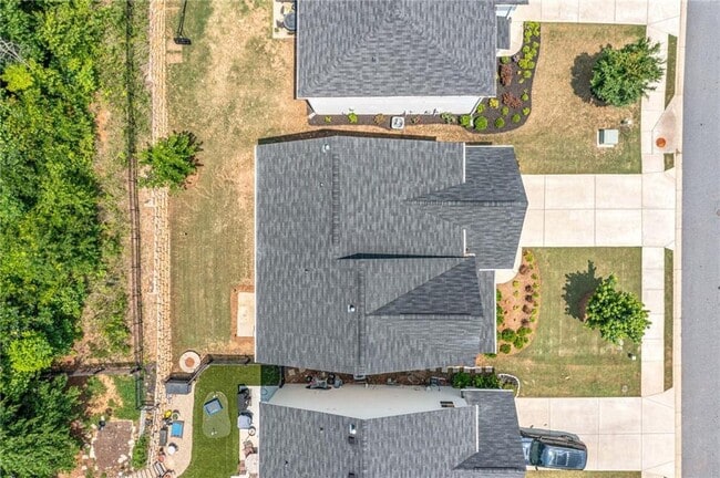 Building Photo - 157 Crest Brooke Dr