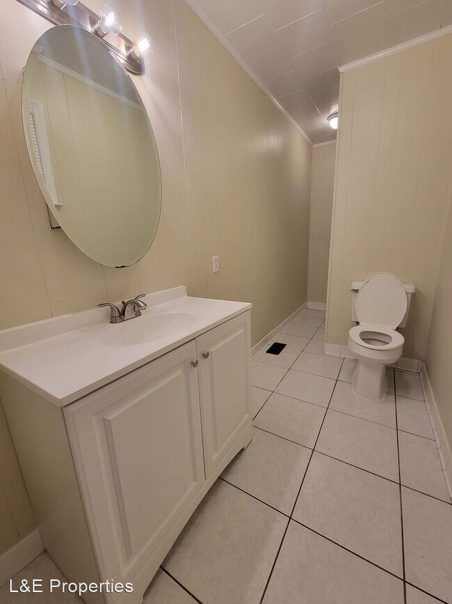 Building Photo - 3 br, 1 bath House - 12715 Moores Chapel Road