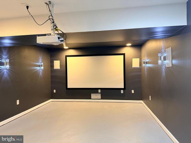 Building Photo - 8710 Pamper Ln