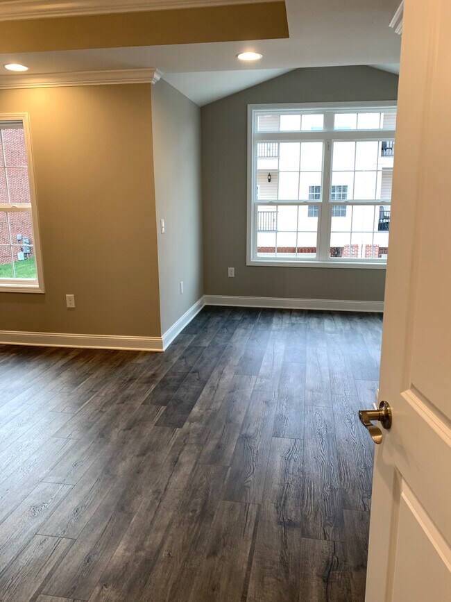 Building Photo - 7322 Ripple Creek Way