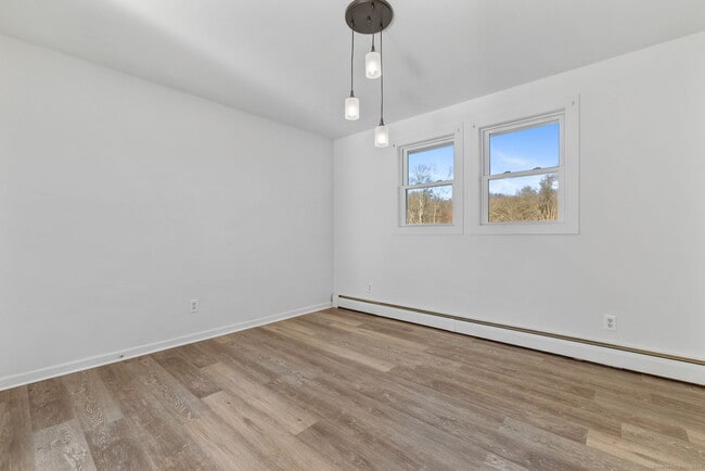 Building Photo - 475 Parum Rd