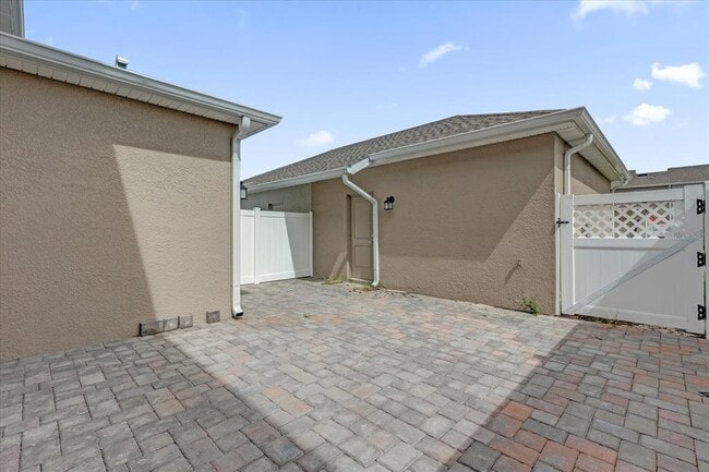 Building Photo - 11343 Great Rock St