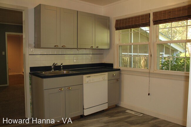 Building Photo - 4 br, 3 bath House - 605 Runnymede Court