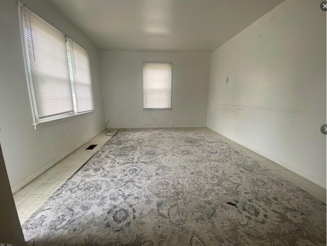 Building Photo - Portsmouth House for Rent!