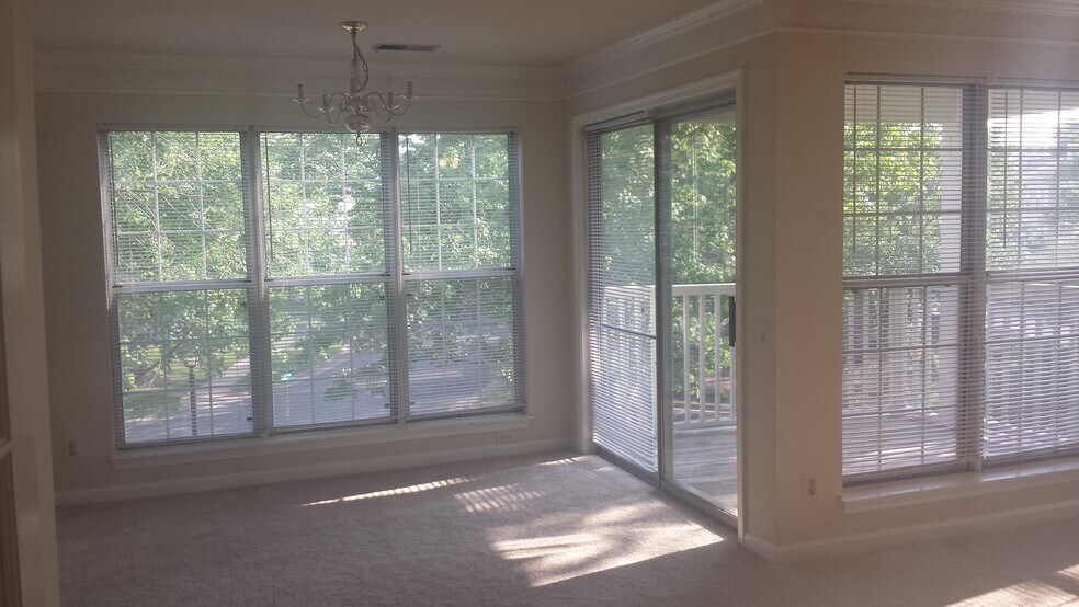 Building Photo - 8136 Bayonet Way