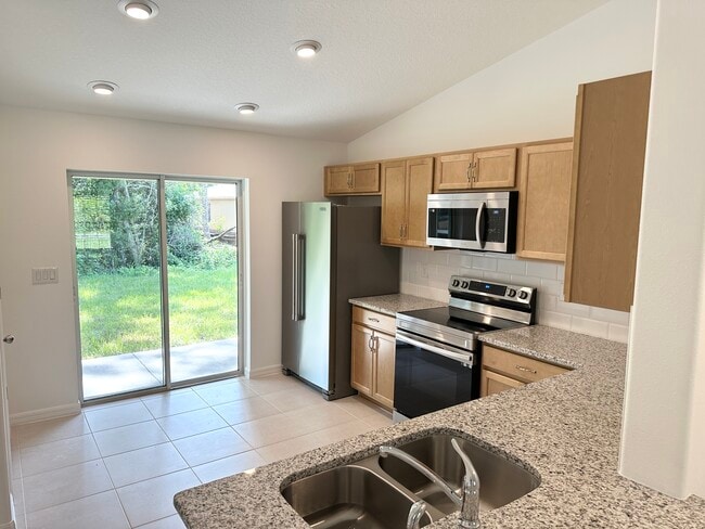 Building Photo - 40 Wellham Ln
