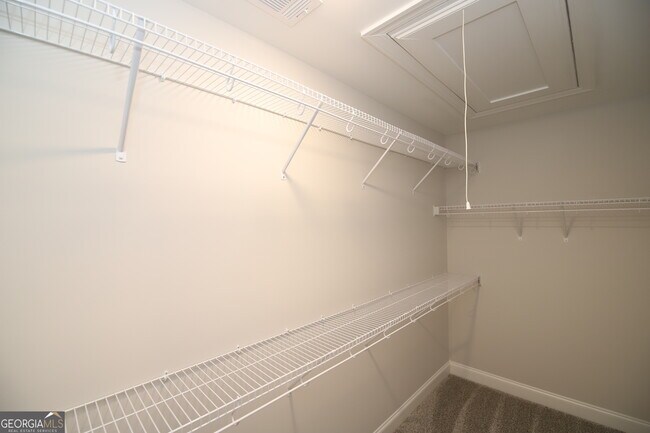 Building Photo - 512 Springdale Dr