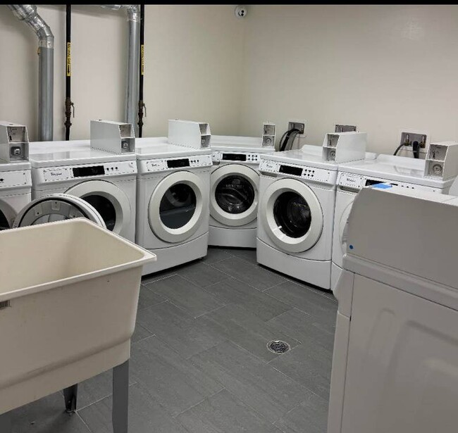 Building Photo - 144-38 35th Ave