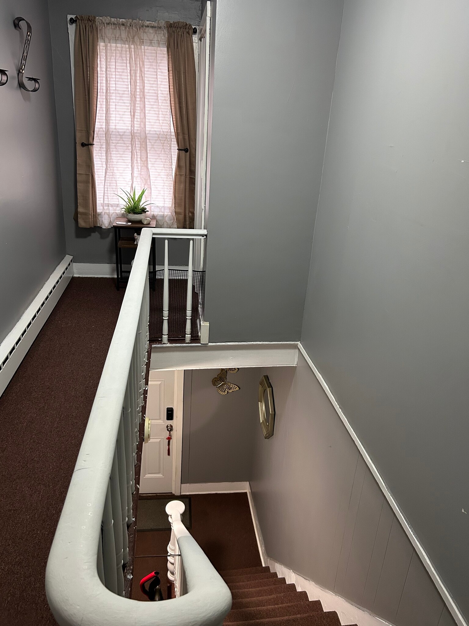 Hallway - 19 Warwick St