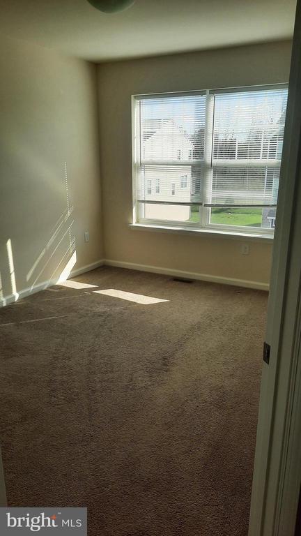 Building Photo - 930 Admiral's Quay Dr