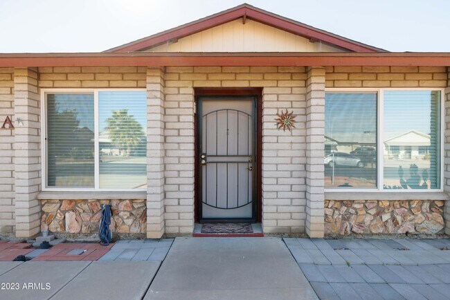 Building Photo - 9625 MOUNTAIN VIEW Rd