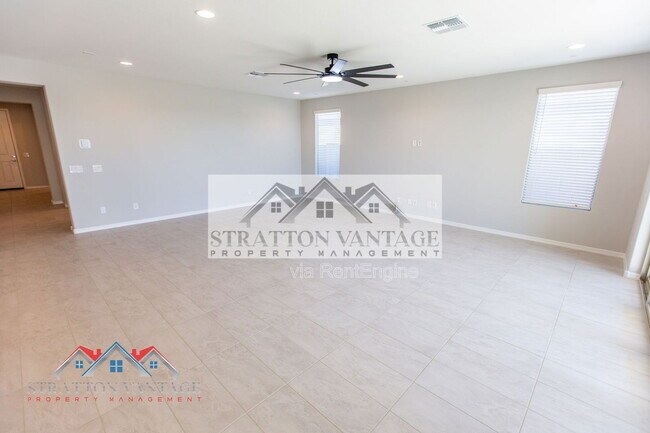 Building Photo - 17625 W Pasadena Ave