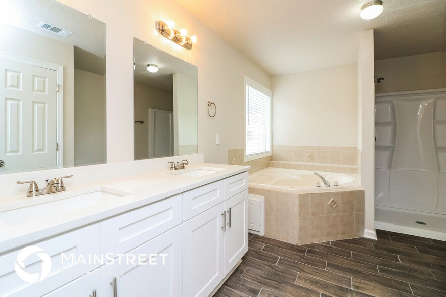 Building Photo - 40 Berkshire Trce