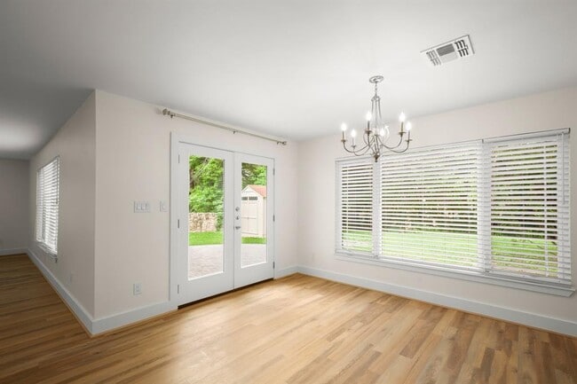 Building Photo - 3808 Tonkawa Trail