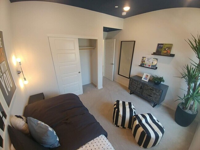 Building Photo - Your New Sanctuary Awaits!