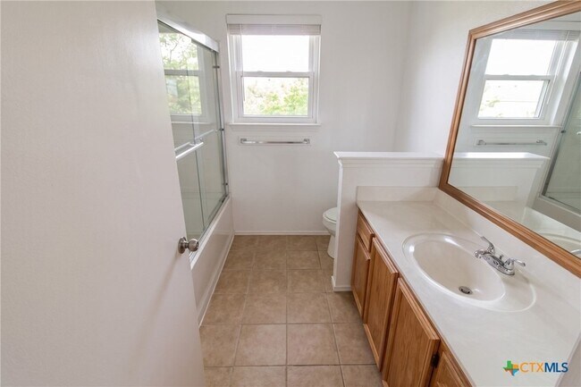Building Photo - 402 Preakness Cir