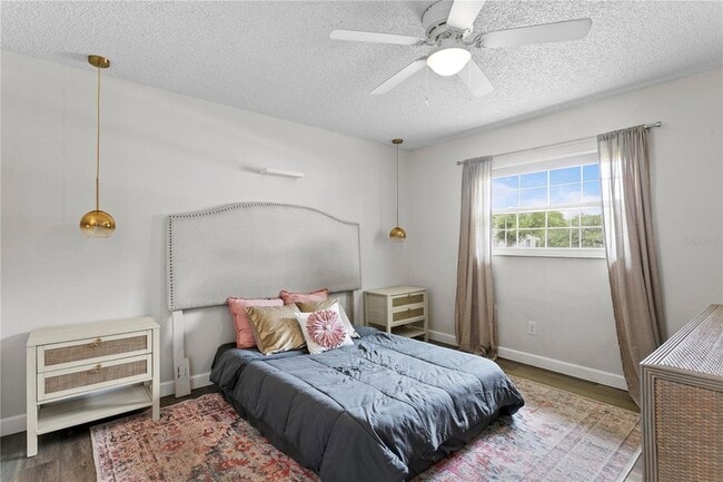 Building Photo - 4506 S Oak Dr