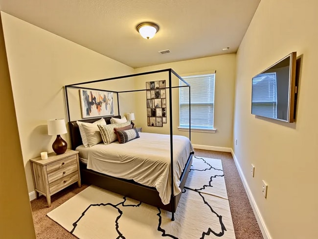 Building Photo - 89 Crossing Ln