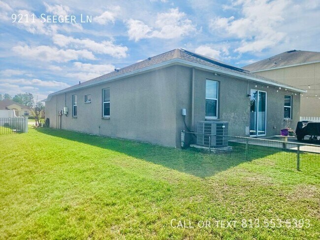 Building Photo - 9211 Seeger Ln