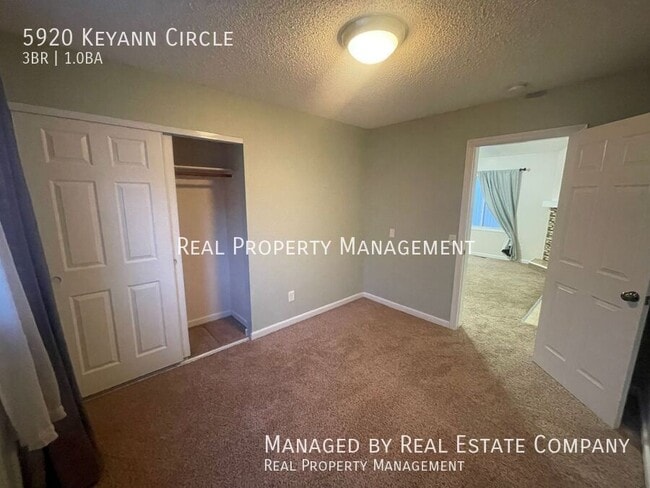 Building Photo - 5920 Keyann Cir