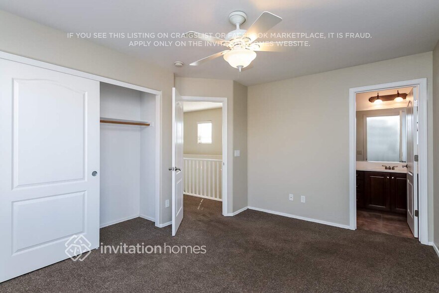 Building Photo - 2611 E Bart St