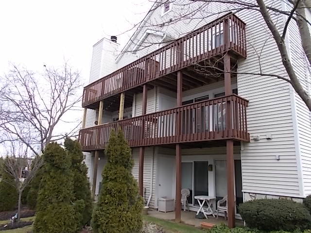 Building Photo - 28140 Detroit Rd