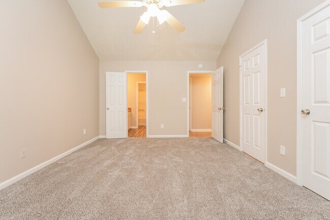 Building Photo - 2627 Country Trace SE
