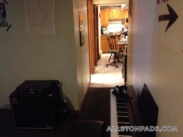 Building Photo - 14 Gardner St