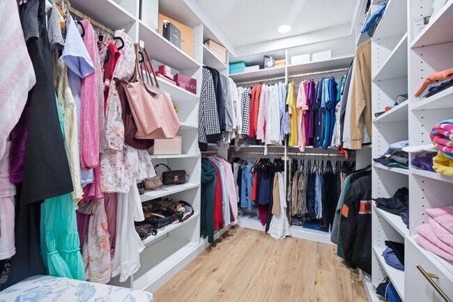 Building Photo - 7798 La Mirada Dr