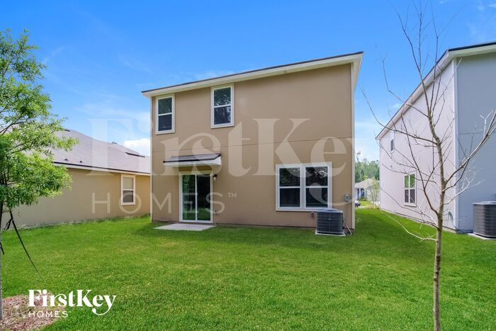 Building Photo - 5835 Calvary Dr