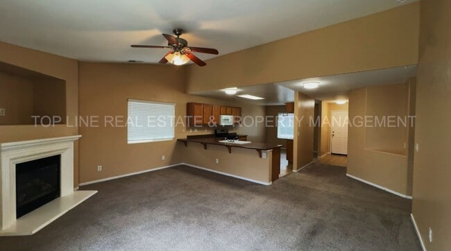 Building Photo - Beautiful home for rent in NW Visalia
