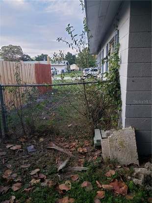 Building Photo - 220 Glen Oak Rd