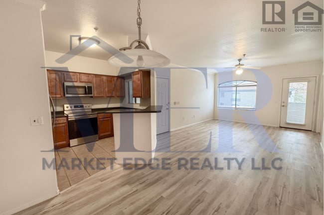 Building Photo - 2Bed/1Bath Apt at Thompson Peak/Frank Lloyd Wright! Ready for Immediate Move-In!